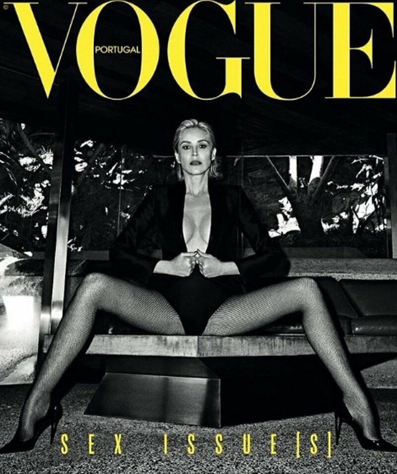 «Fuckable»: Шерон Стоун обнажилась для новой обложки Vogue, повторив позу из «Основного инстинкта»