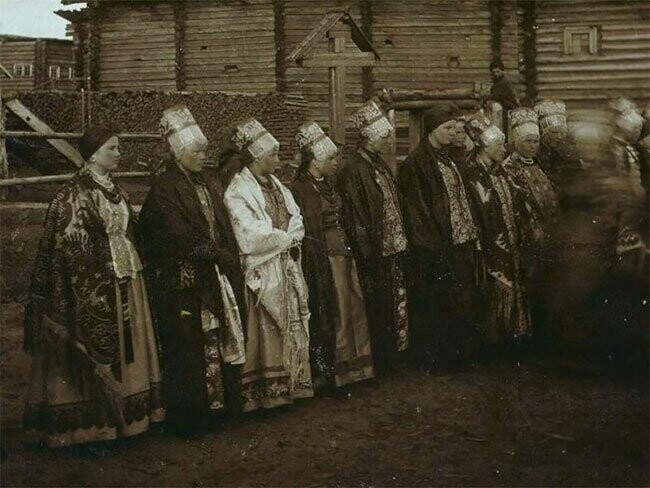 Жизнь и быт жителей Русского Севера в уникальных фотографиях столетней давности
