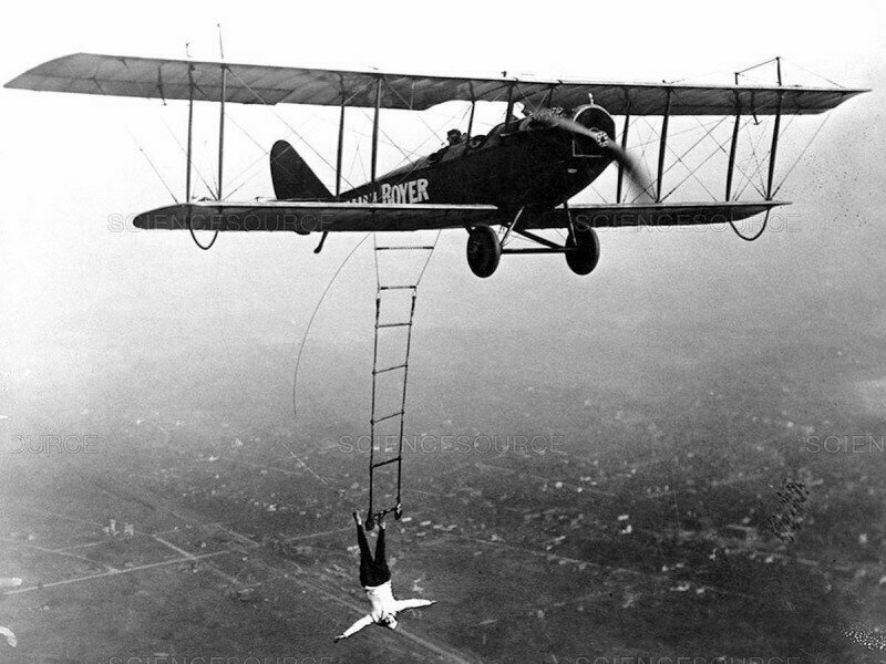 Воздушная акробатка Лилиан Боер, США, 1922 год.