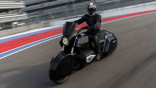 В России начались испытания мотоцикла «Кортеж»