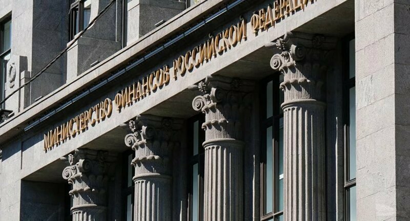 Минфин предложил «порезать» пенсии и увеличить расходы на полицию и чиновников