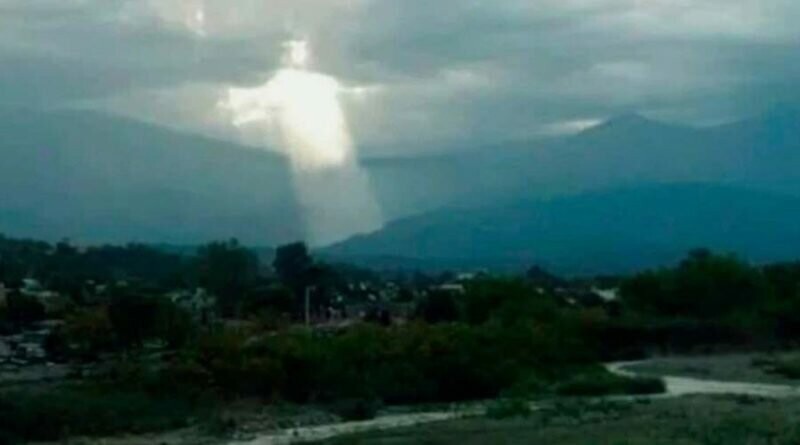 В Аргентине наблюдали Христа, сошедшего с небес