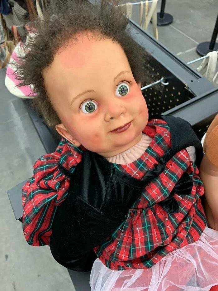 "У меня было точно такое же выражение лица, когда я увидел эту куклу"