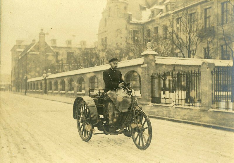 Почтальон на электрическом трицикле. Германия,1901