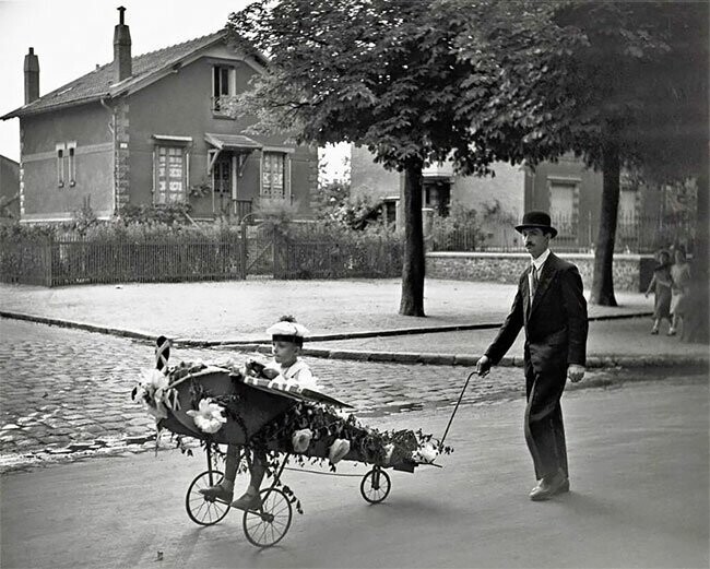 Отец с сыном, Париж, 1934 (фото: Робер Дуано)