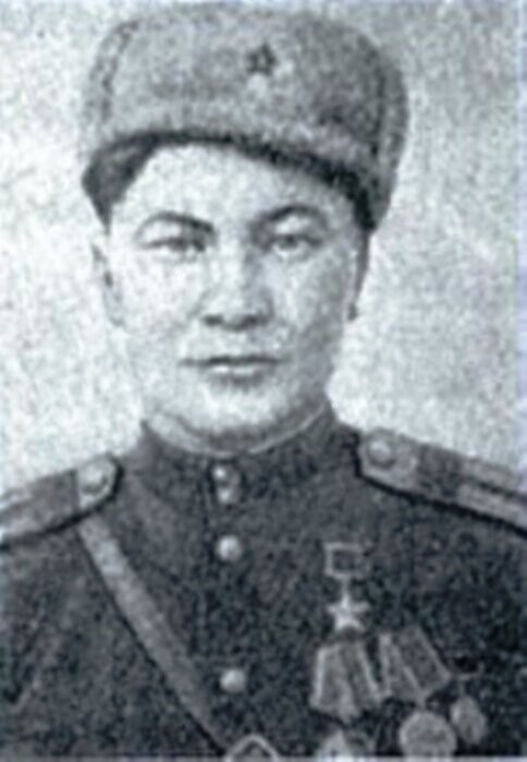 Джунусов Мажит 21.09.1917 - 09.04.1945