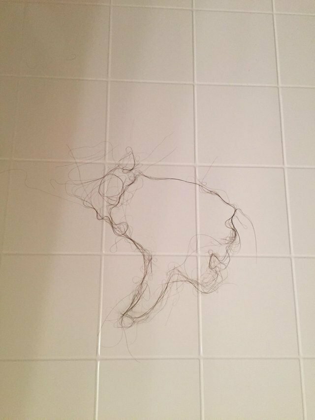 7. "Бесконечные волосы жены на плитке в ванной"