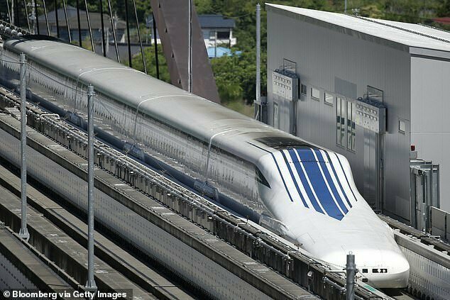 В Китае разработан прототип поезда, развивающего скорость до 600 км/ч