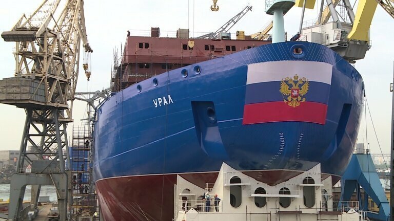 Атомный ледокол «Урал» спущен на воду в Петербурге