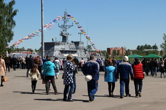 Третий "Александрит" пошёл! Как спускали на воду корабль ПМО "Владимир Емельянов"