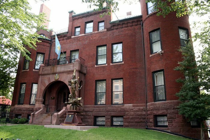 9. Посольство Казахстана в Вашингтоне, США
