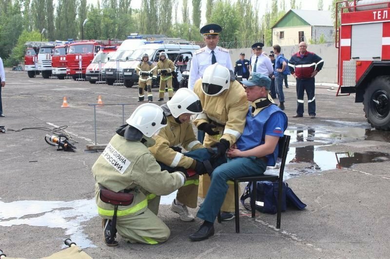 Добровольные липецкие пожарные  получили грант за проект «Добровольная пожарная охрана». Средства уже потратили на экипировку зимнюю и летнюю для тушения пожаров.