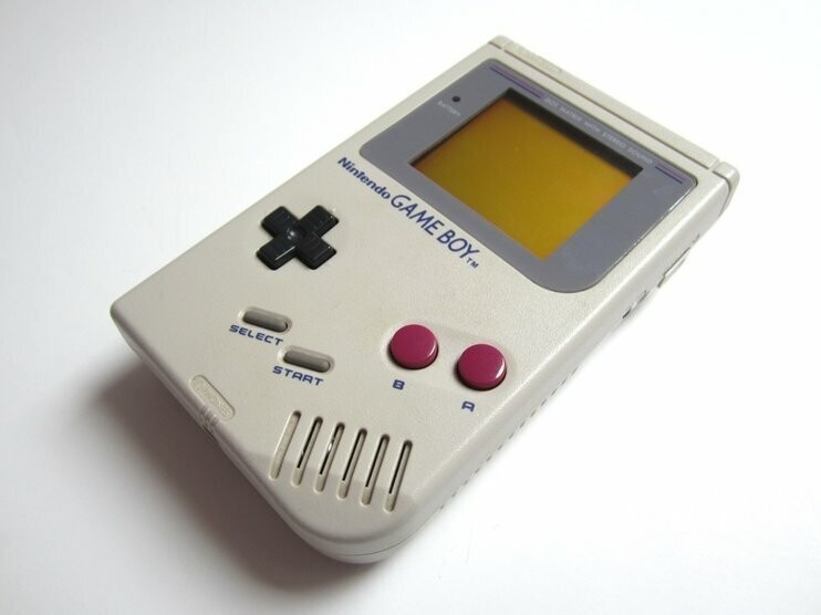 3. Game Boy с кучей игр