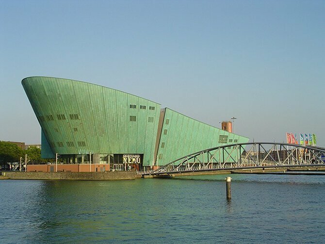 Научный музей NEMO в Амстердаме, Нидерланды