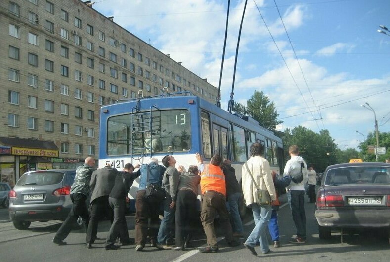 И если навалиться всем миром, то помощь просто неоценима