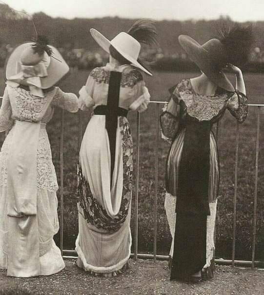 Дамы, 1912. 