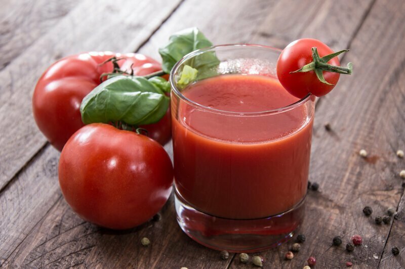 Притягательный помидор, или Почему в самолетах чаще всего заказывают томатный сок?