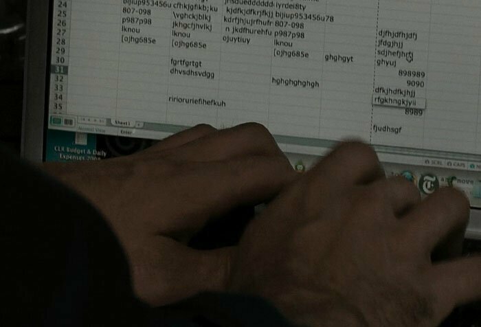 В фильме «Немыслимое» парень пытается обезвредить бомбу с помощью Excel