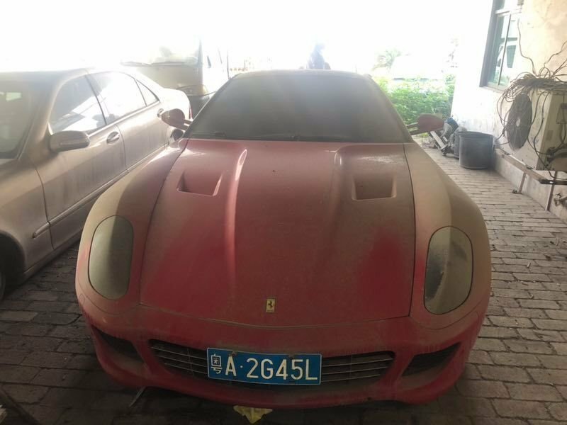 Вы можете купить этот Ferrari всего за 250 долларов, правда зарегистрировать его не получится