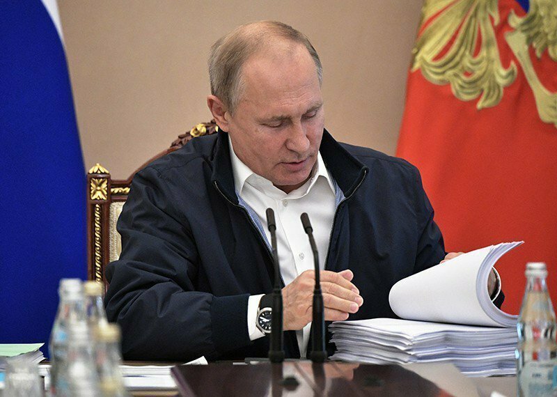Топ-30 самых откровенных высказываний Путина на сегодняшней прямой линии