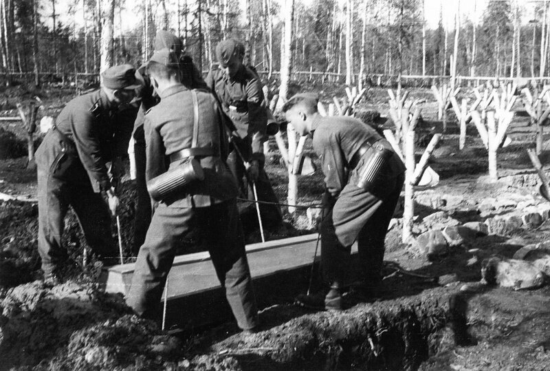 Чем отличались немецкие и советские солдатские могилы в Великую Отечественную