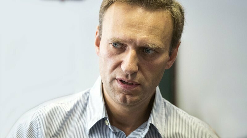 «Навреди» - «Альянс врачей» Навального переосмысливает классический принцип