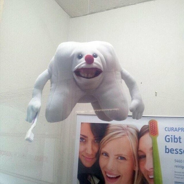 Игрушка в зубном кабинете, чтобы детки не боялись стоматологов