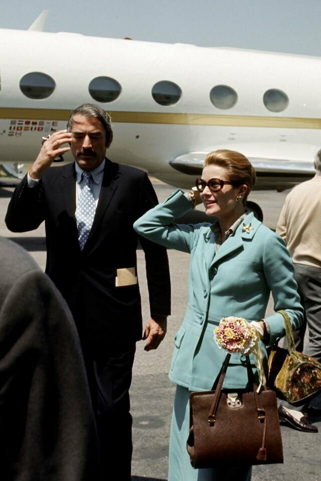 11 июня 1971 года. Грегори Пек и Грейс Келли в Международном аэропорту Лос-Анджелеса