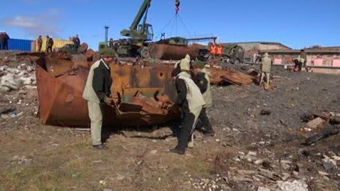 Российские военные вывезли с Новой Земли 10 тысяч тонн «железного мусора»