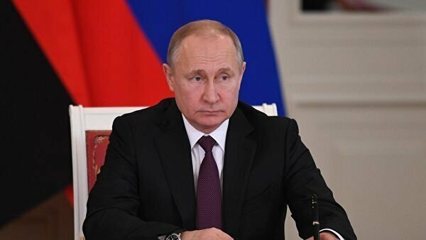 Опрос ВЦИОМ показал новое снижение уровня доверия Путину