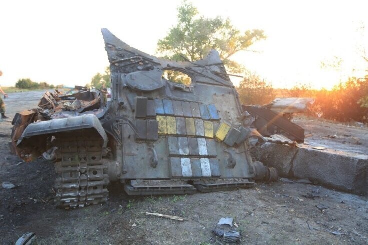 На пути к краху или Как погибали украинские войска в Изваринском котле