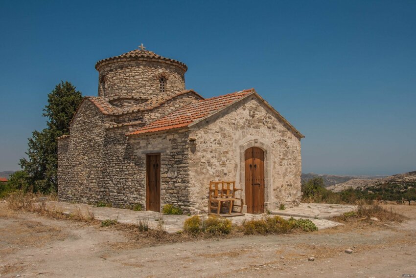 Церковь Архангела Михаила, Кипр, деревня 