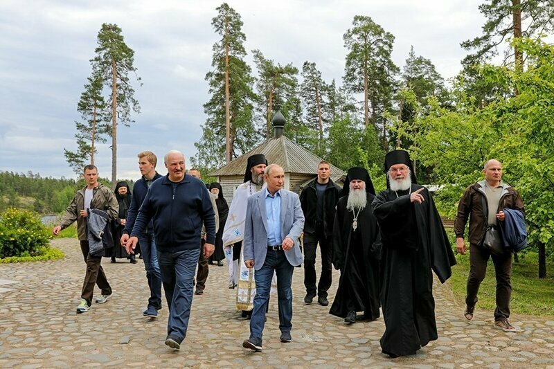 Публику удивил отказ гостя перекреститься