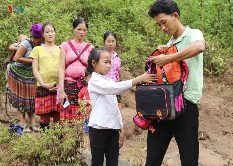 Против течения: нелегкая дорога вьетнамских школьников