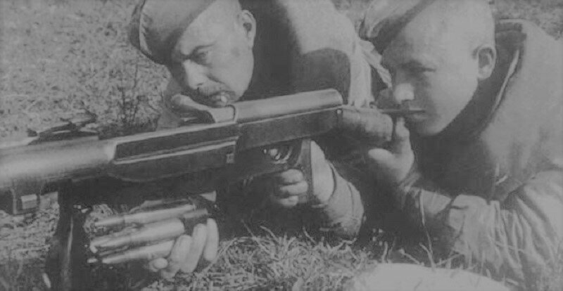 Во время Курской битвы ефрейтор Криволапов подбил две Пантеры из противотанкового ружья