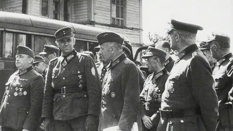 Как генералы вермахта после "парада побеждённых" в Москве сделали карьеру