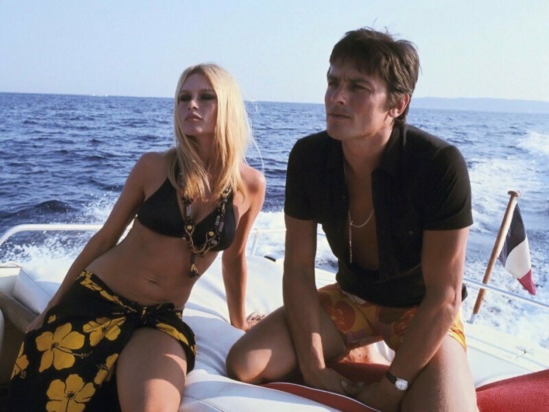 Ален Делон и Брижит Бардо отдыхают на яхте, 1968
