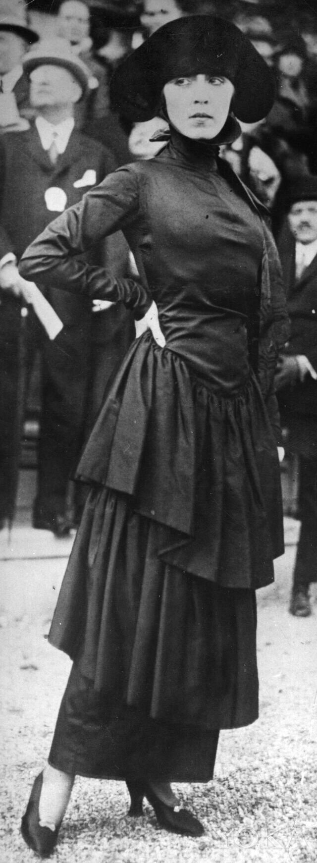 1910-е: «хромающая» юбка
