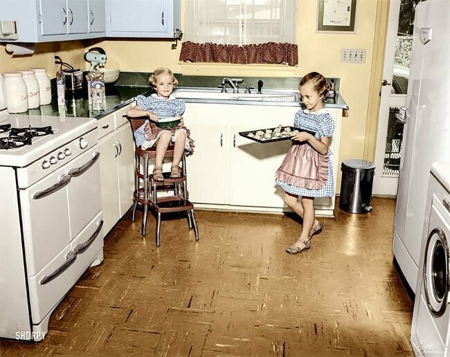 Печем печенье, 1955