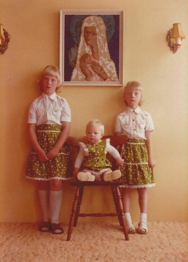 5. "Моя мама и ее сестры. Им сказали не моргать (1978)"