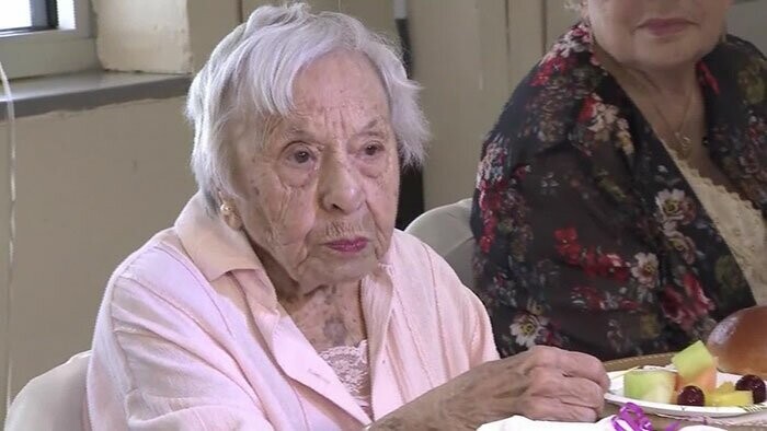 107-летняя женщина уверена, что секрет ее долголетия в безбрачии