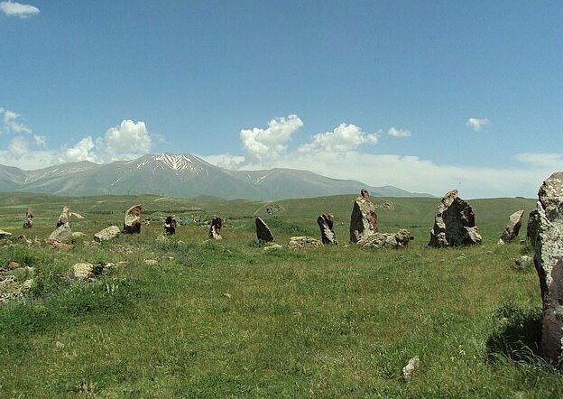 Ученые близки к разрешению загадки "армянского Стоунхенджа"