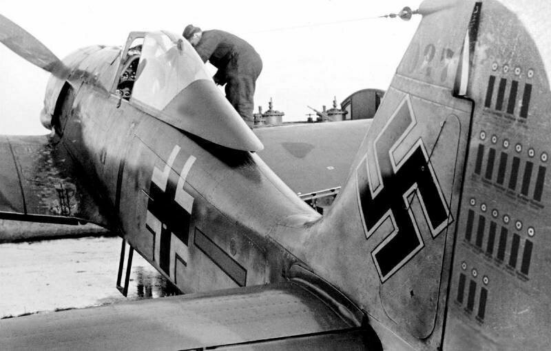 Боевые самолёты. Такой ненужный истребитель FW-190