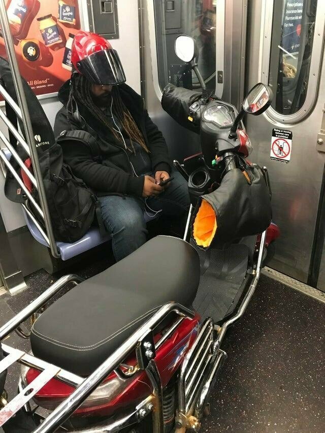 21. Нью-йоркское метро быстрее, чем мотоцикл