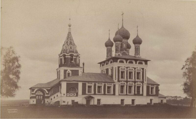 Храмы города Углича в старинных фотографиях 1880-х годов