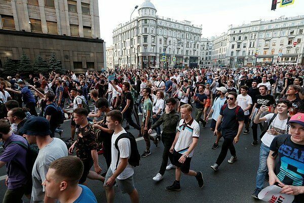 Не родись красивым – родись умным: как загреметь в армию, посетив протесты в Москве (видео)