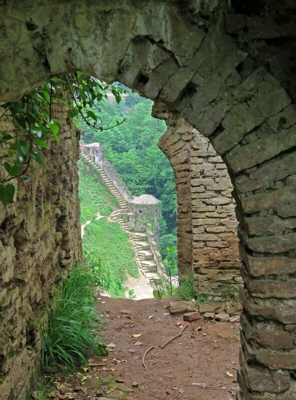 Гилянские древности. Часть 1: крепость Руд-хан