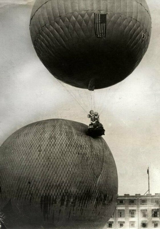 Столкновение воздушных шаров во время фестиваля Coupe Gordon Bennett. Брюссель. Бельгия. 1923г.