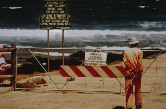 Пляж только для белых, Виктория Бэй, 1988 г.