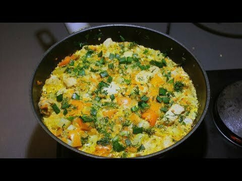 Очень вкусные овощи с куриным филе в одной сковороде 